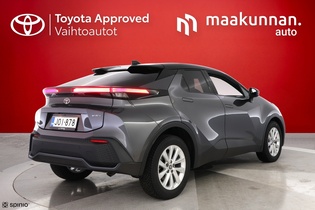 Toyota C-HR vaihtoauto