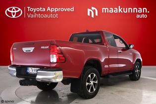 Toyota Hilux vaihtoauto