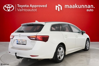 Toyota Avensis vaihtoauto