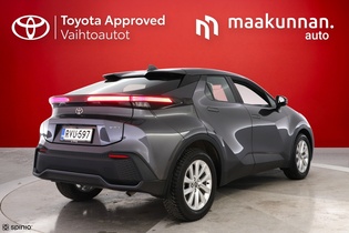Toyota C-HR vaihtoauto