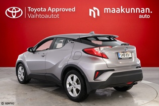 Toyota C-HR vaihtoauto