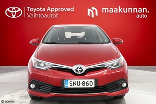 Toyota Auris vaihtoauto