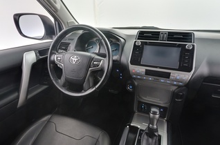 Toyota Land Cruiser vaihtoauto