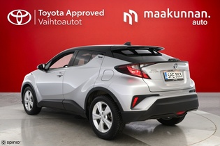 Toyota C-HR vaihtoauto