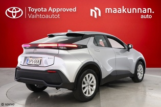 Toyota C-HR vaihtoauto