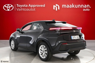 Toyota C-HR vaihtoauto