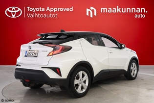 Toyota C-HR vaihtoauto