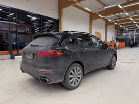 Porsche Cayenne vaihtoauto