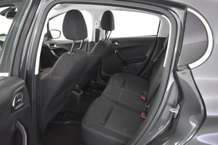 Peugeot 208 vaihtoauto