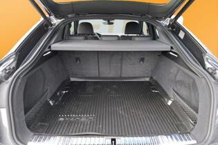 Audi Q8 e-tron vaihtoauto