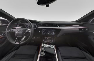 Audi Q8 e-tron vaihtoauto