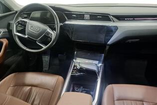 Audi Q8 e-tron vaihtoauto