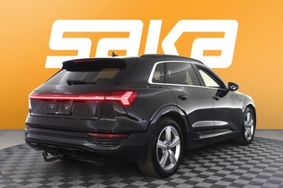 Audi Q8 e-tron vaihtoauto