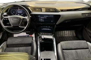 Audi Q8 e-tron vaihtoauto