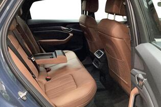 Audi Q8 e-tron vaihtoauto