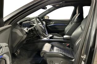 Audi Q8 e-tron vaihtoauto