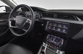 Audi Q8 e-tron vaihtoauto