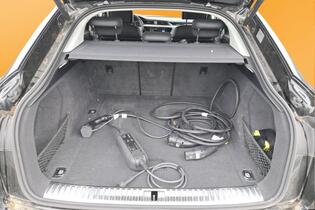 Audi Q8 e-tron vaihtoauto