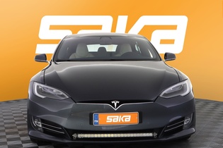 Tesla Model S vaihtoauto