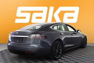 Tesla Model S vaihtoauto
