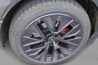 Audi Q8 e-tron vaihtoauto