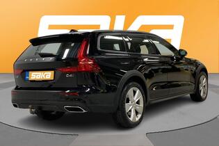 Volvo V60 Cross Country vaihtoauto