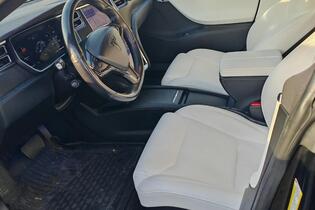 Tesla Model S vaihtoauto