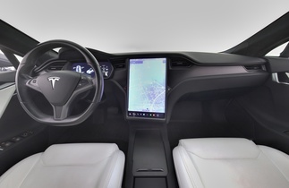 Tesla Model S vaihtoauto