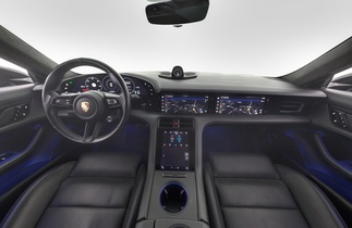 Porsche Taycan vaihtoauto