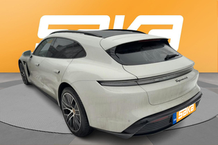 Porsche Taycan vaihtoauto