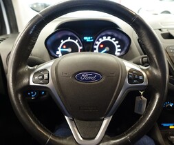 Ford Transit Courier vaihtoauto