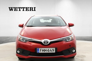 Toyota Auris vaihtoauto