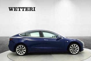 Tesla Model 3 vaihtoauto