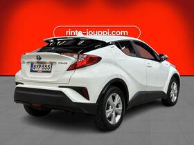 Toyota C-HR vaihtoauto