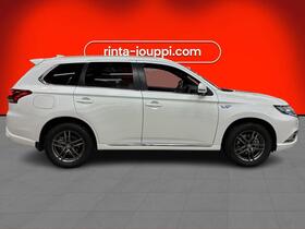 Mitsubishi Outlander PHEV vaihtoauto