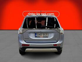 Mitsubishi Outlander PHEV vaihtoauto