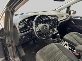 Volkswagen Touran vaihtoauto