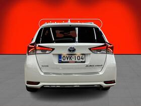 Toyota Auris vaihtoauto