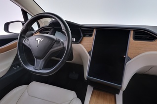Tesla Model X vaihtoauto