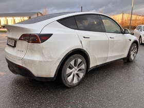 Tesla Model Y vaihtoauto