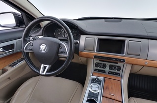 Jaguar XF vaihtoauto