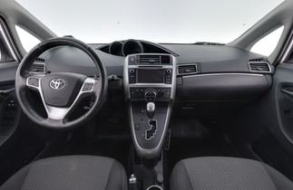 Toyota Verso vaihtoauto