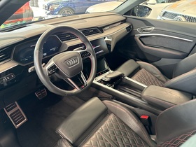 Audi Q8 e-tron vaihtoauto