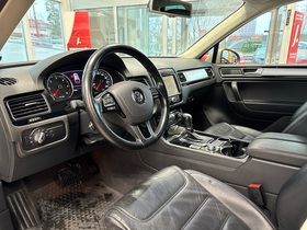 Volkswagen Touareg vaihtoauto