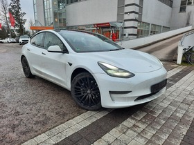 Tesla Model 3 vaihtoauto