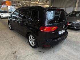 Volkswagen Touran vaihtoauto