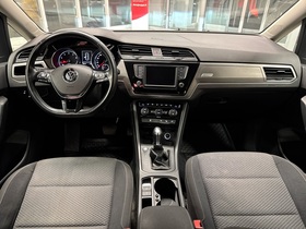 Volkswagen Touran vaihtoauto