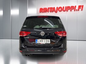 Volkswagen Touran vaihtoauto