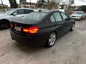 BMW 330 vaihtoauto