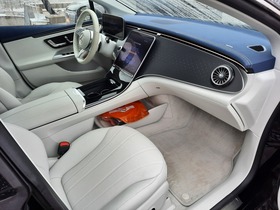 Mercedes-Benz EQE vaihtoauto